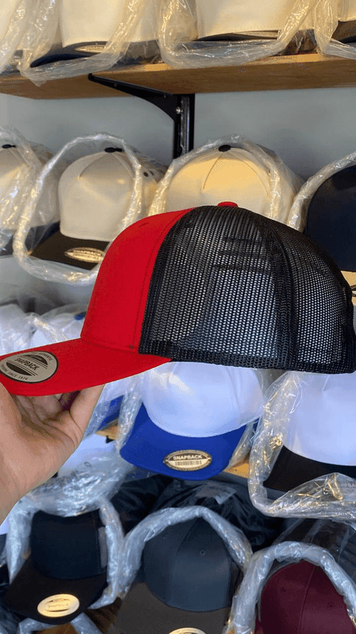 Flexfit Yupoong 6606 - Rojo/Negro