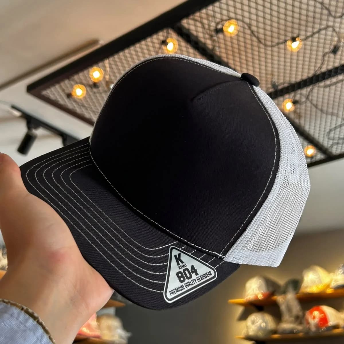 Kamel 804 - Black/White malla
