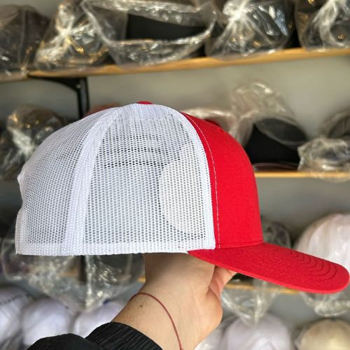 Yupoong 6606 Red / White