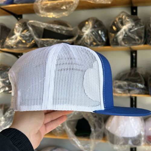 Yupoong 6006 Royal / White