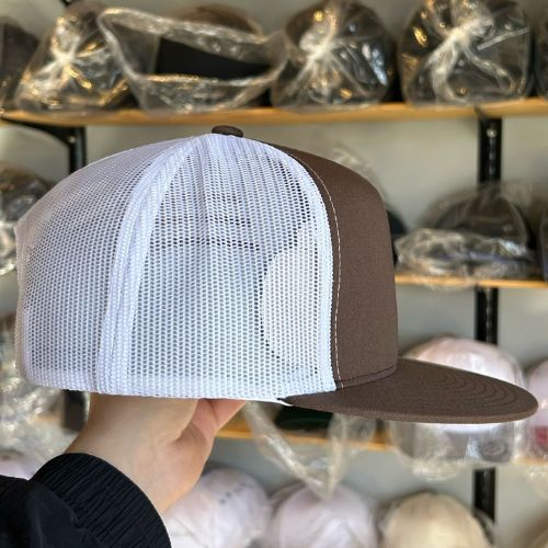 Yupoong 6006 Brown / White