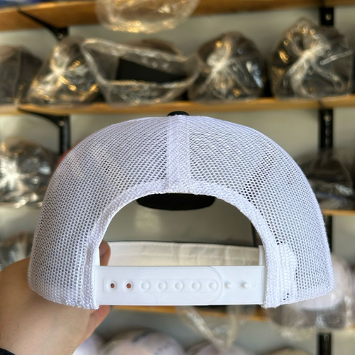 Yupoong 6006 Black / White