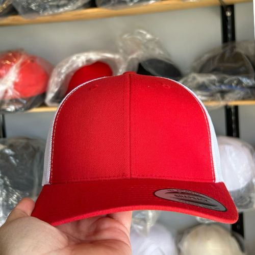 Yupoong 6606 Red / White