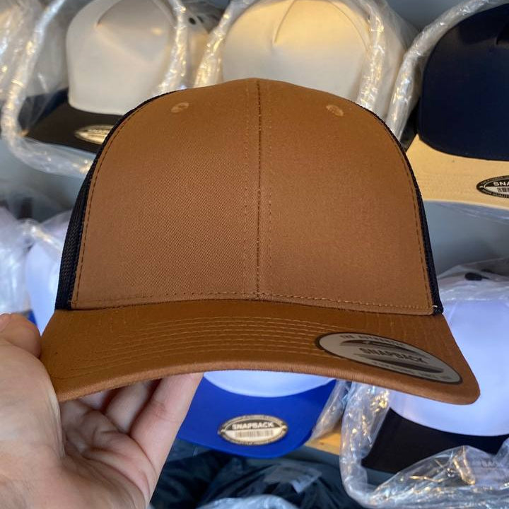 Yupoong 6606 Caramel / Black